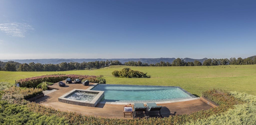 Spicers-Peak-Lodge-Swimming-Pool