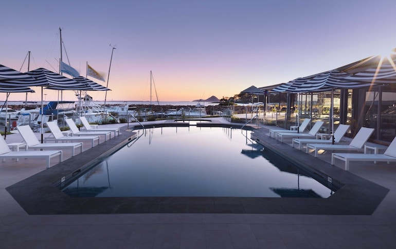 Anchorage Port Stephens has a predominantly coastal chic design that sets the beach vibe mood.