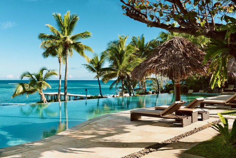 Infinity pool with ocean views at Tokoriki Island Resort 