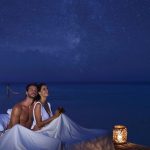 Stargazing couple in the Maldives