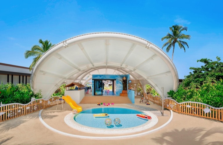 The Westin Maldives Miriandhoo Resort play ground