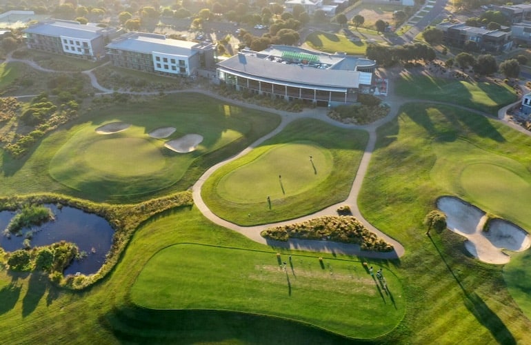 The Sands Torquay is away from the noise and is surrounded by some bushlands that lead out onto the 18-hole golf course.